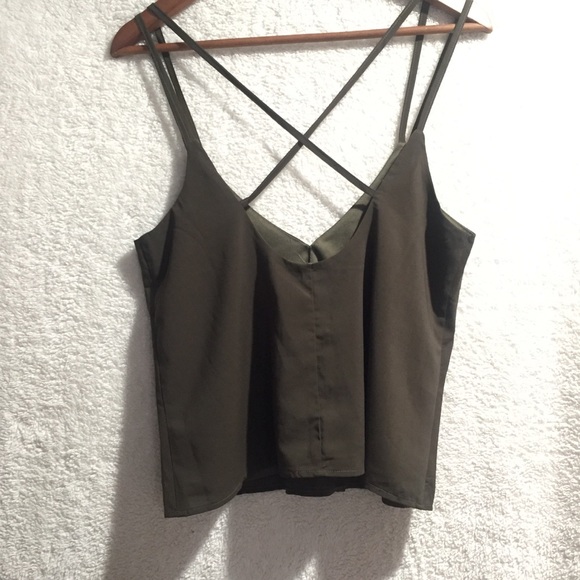 ❤️3/$15 Tobi Olive Green Crop Top - Picture 5 of 5